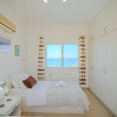 Villa Georgina With Private Pool And Sea View *