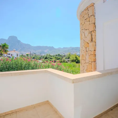 Georgina With Private Pool And Sea View Vavilas