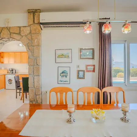 Villa Georgina With Private Pool And Sea View Vavilas