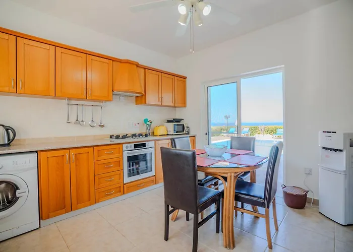 Georgina With Private Pool And Sea View