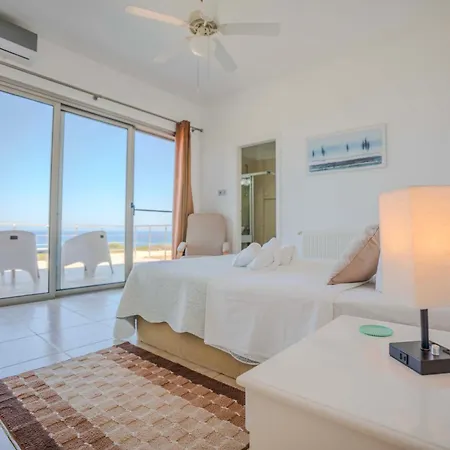 Georgina With Private Pool And Sea View *