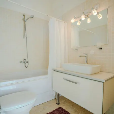 Georgina With Private Pool And Sea View *