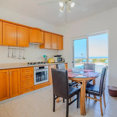 Georgina With Private Pool And Sea View