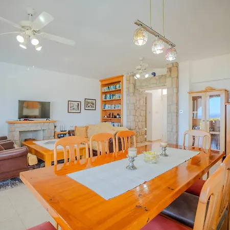 Georgina With Private Pool And Sea View فيلة Vavilas