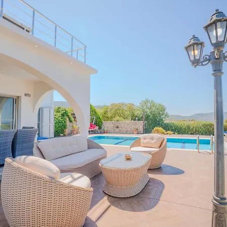 فيلة Georgina With Private Pool And Sea View *