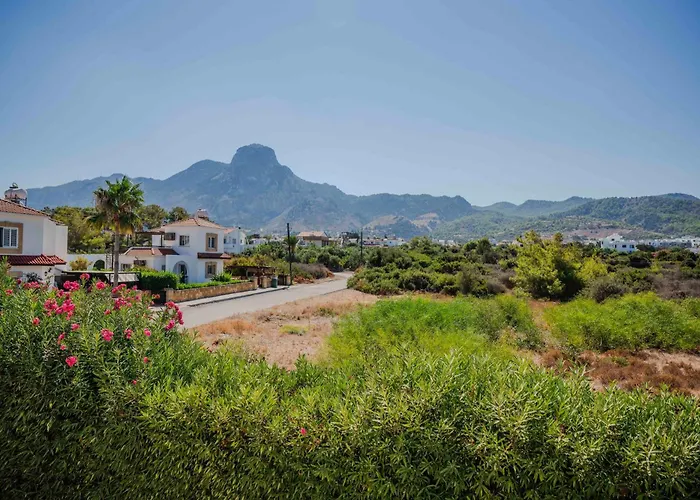 Georgina With Private Pool And Sea View