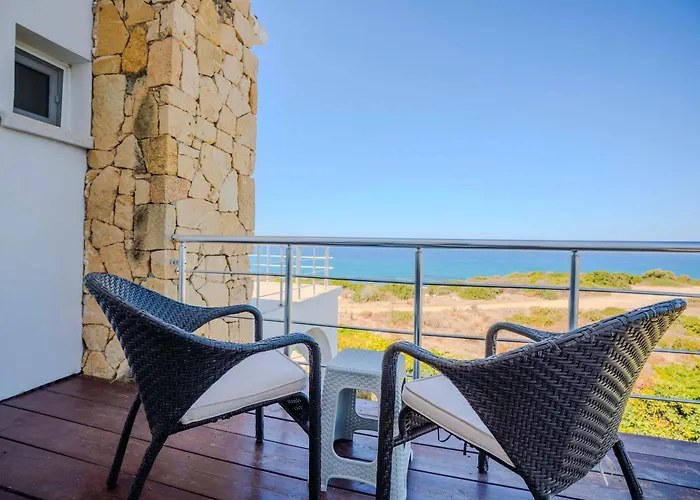 Georgina With Private Pool And Sea View *