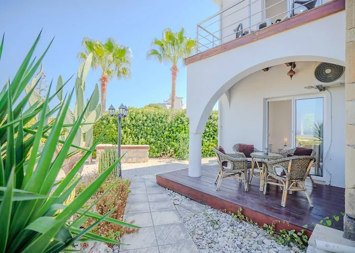 Villa Georgina With Private Pool And Sea View