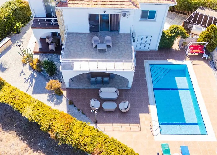 Georgina With Private Pool And Sea View Vavilas